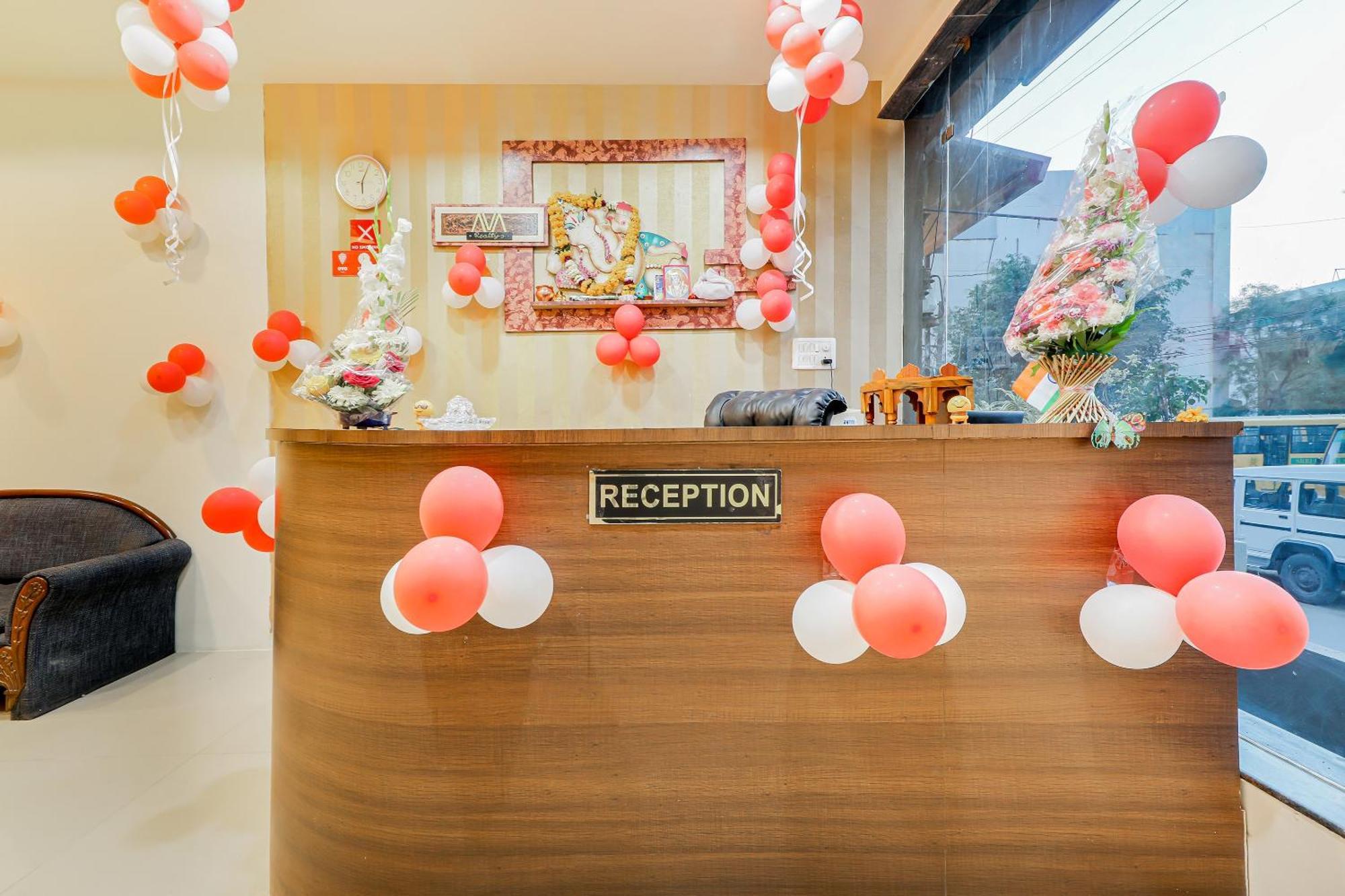 Oyo Hotel Relax Indore Dış mekan fotoğraf
